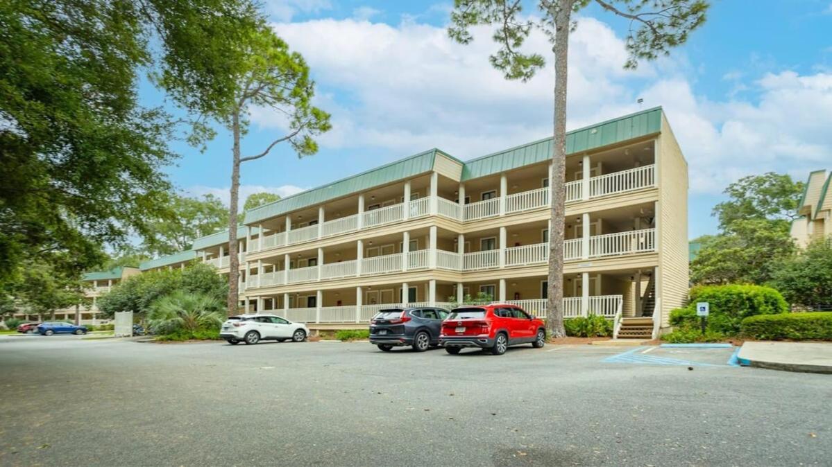 Walk To The Beach Waterfront Oasis Hilton Head Island Exterior photo