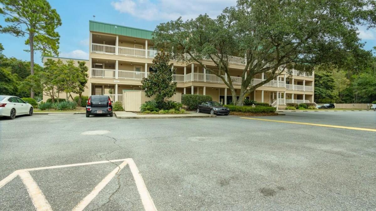 Walk To The Beach Waterfront Oasis Hilton Head Island Exterior photo