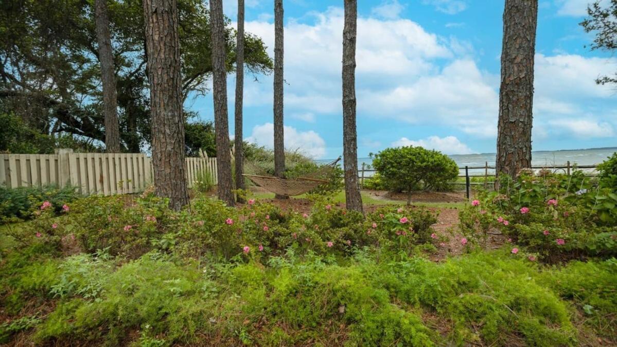 Walk To The Beach Waterfront Oasis Hilton Head Island Exterior photo